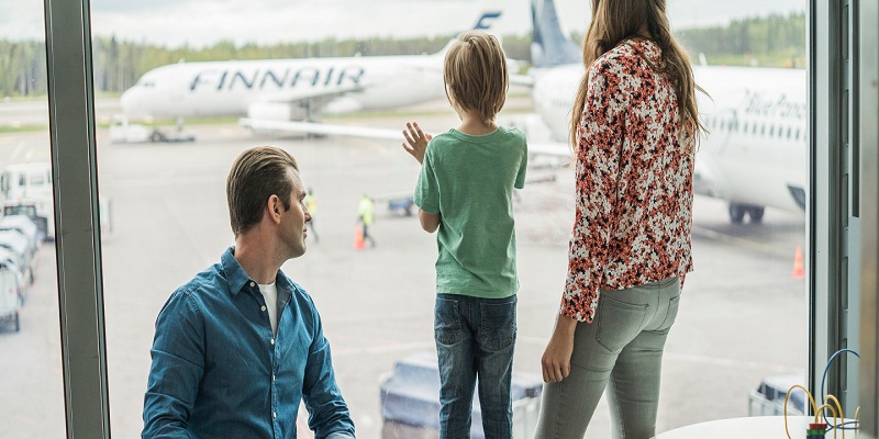 How to convince your parents to let you go abroad - Glion Overseas Education Consultant